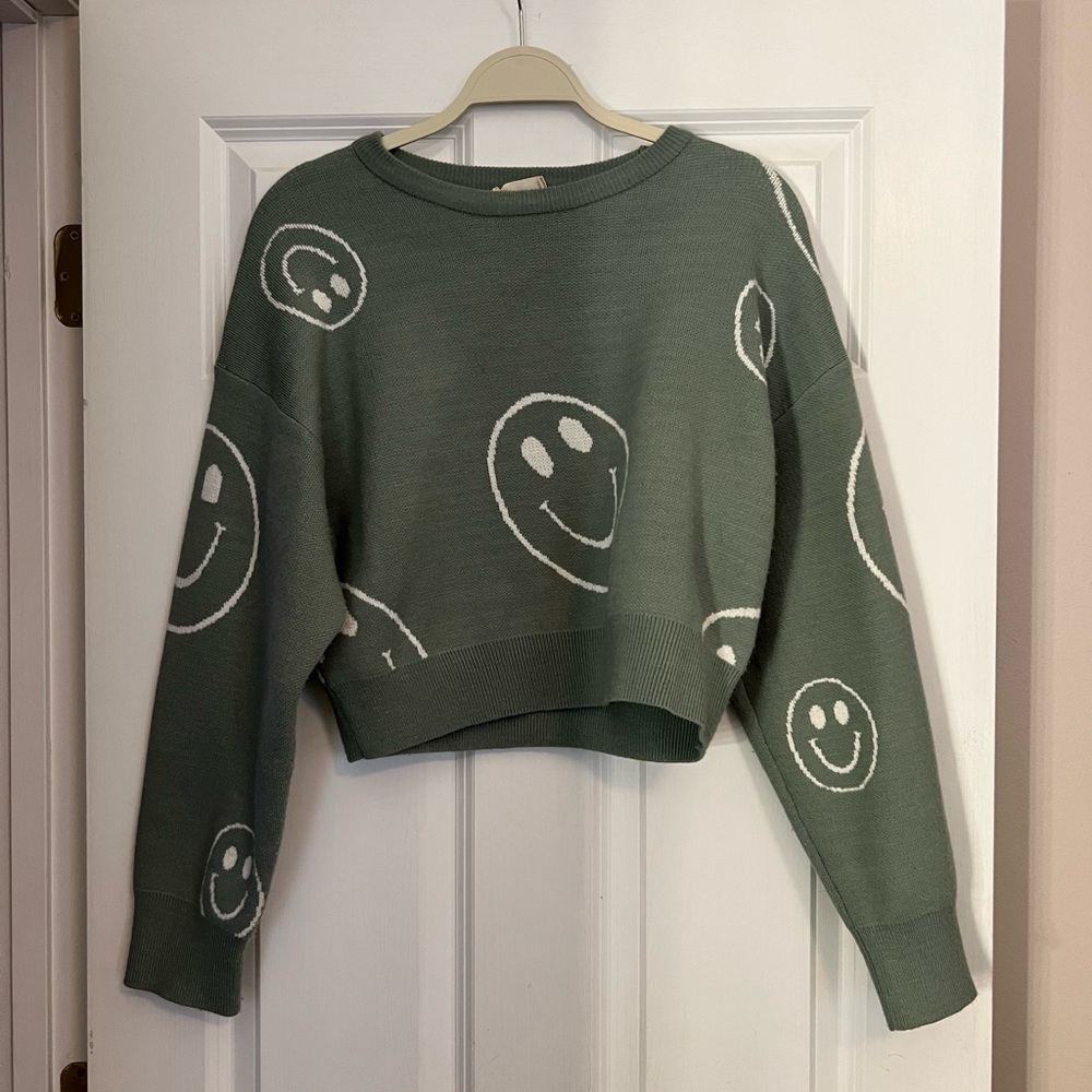 altar’d state Green Cropped Smiley Face Sweater
